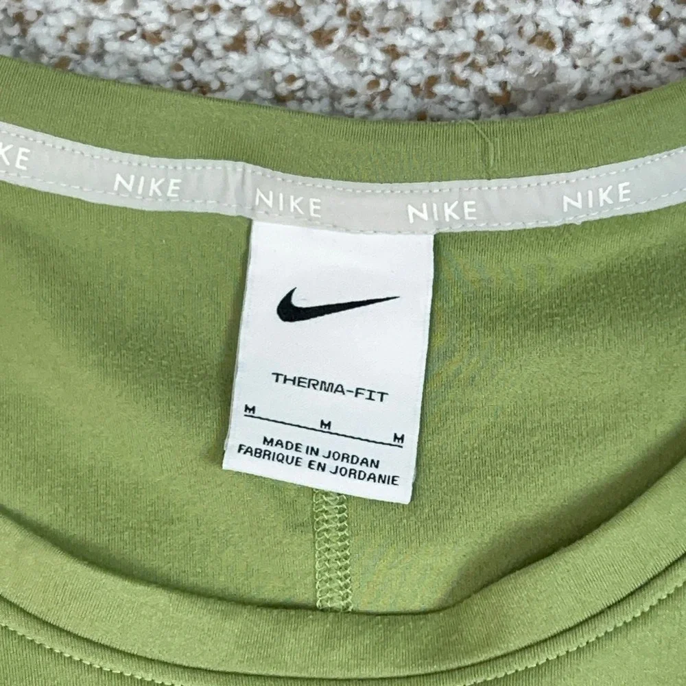Nike therma fit